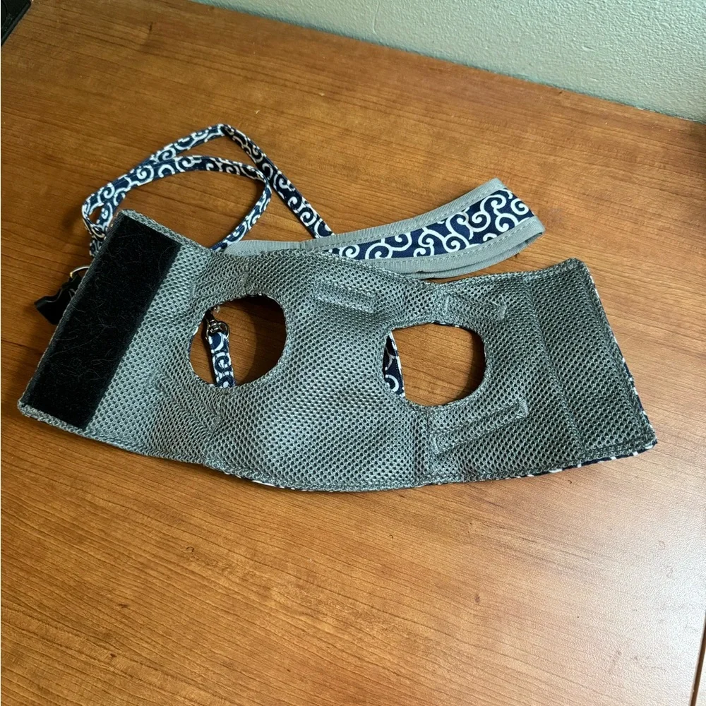 Never used: Small dog/kitten harness by Sutepet